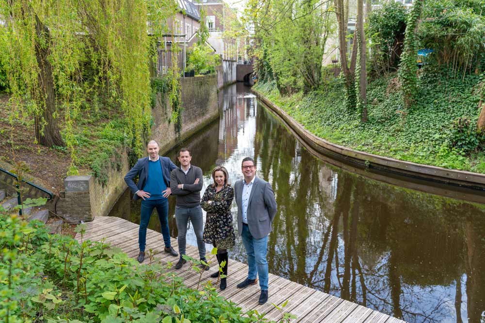 Groepsfoto 2 - Home | Makelaarsoord